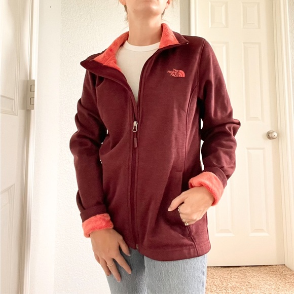 The North Face Maroon Fuzzy Interior Jacket - Picture 1 of 7